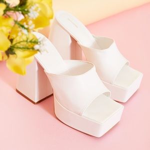 Pretty Little Thing White Platform Sandals